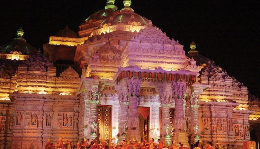 Discover the Heart of India: A Comprehensive Tour of Delhi